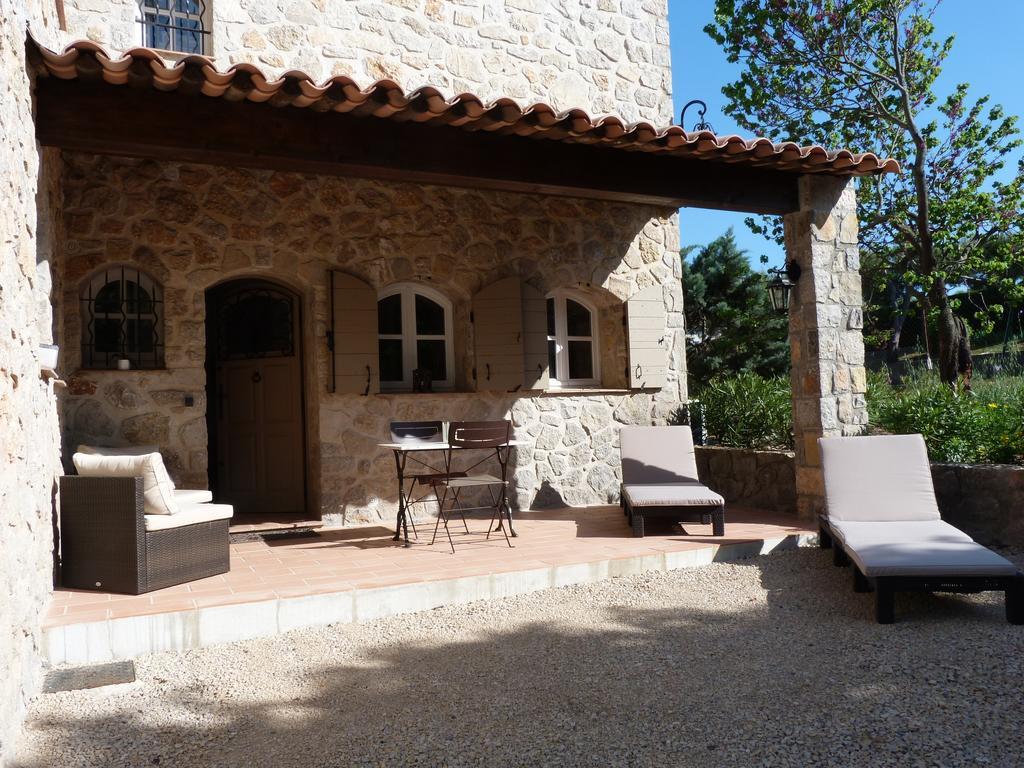 Hotel La Bastide Des Senteurs Peymeinade Zimmer foto